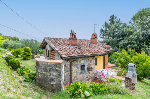 Foto 10 - Casa con 1 camera da letto a Pescia con piscina privata e giardino