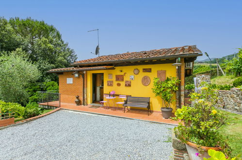 Foto 1 - Casa con 1 camera da letto a Pescia con piscina privata e giardino