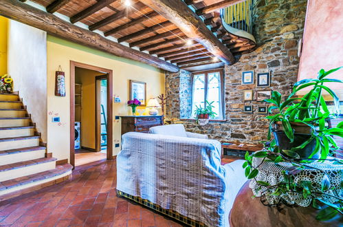 Photo 10 - 2 bedroom House in Capannori with private pool and garden