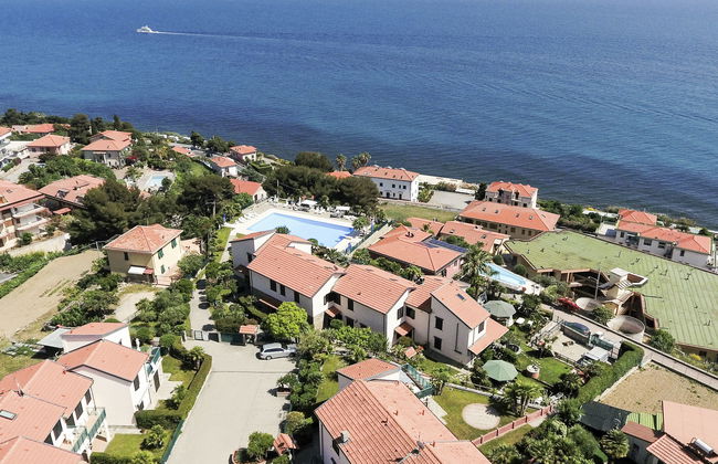 Apartamento de 3 quartos em Cipressa com piscina e jardim - Foto 16
