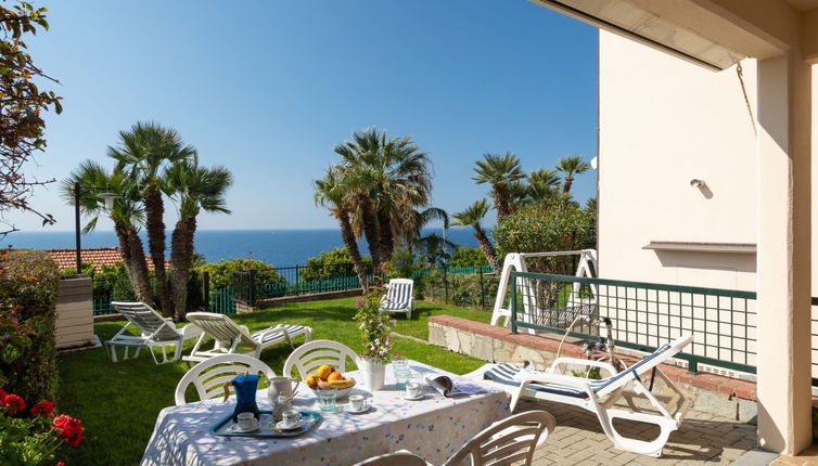 Photo 1 - 2 bedroom Apartment in Cipressa with swimming pool and sea view