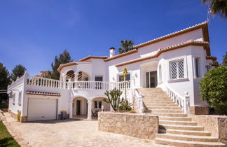 Foto 3 - Casa de 3 quartos em Pedreguer com piscina privada e vistas do mar
