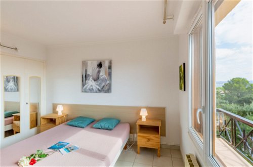 Foto 14 - Apartamento de 2 quartos em Fréjus com vistas do mar