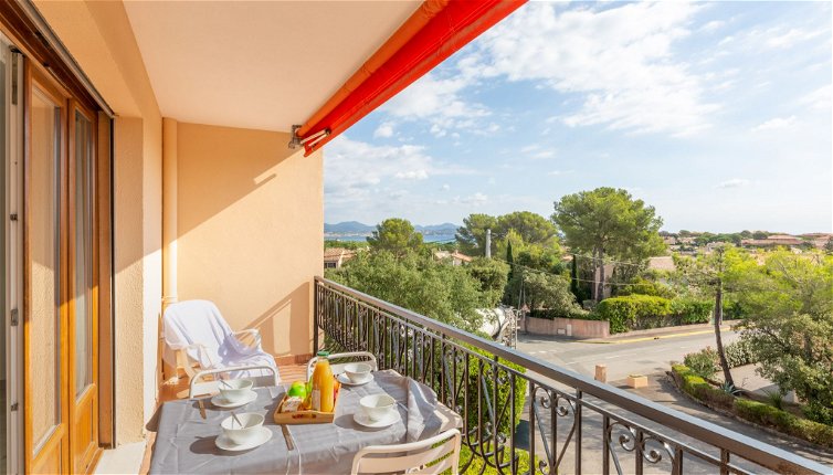 Foto 1 - Apartamento de 2 quartos em Fréjus com vistas do mar