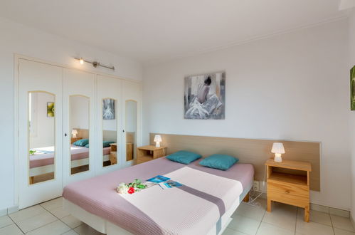 Foto 4 - Apartamento de 2 quartos em Fréjus com jardim