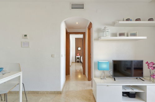 Foto 9 - Apartamento de 2 habitaciones en Estepona con piscina y vistas al mar