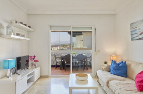 Foto 14 - Appartamento con 2 camere da letto a Estepona con piscina e vista mare