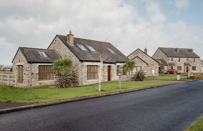 Casa de 4 quartos em Letterkenny - Foto 1