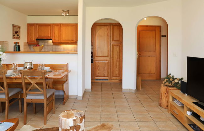 Apartamento de 3 quartos em Crans-Montana com jardim e terraço - Foto 9