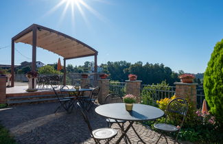 Photo 3 - 3 bedroom Apartment in Cossombrato with swimming pool and garden