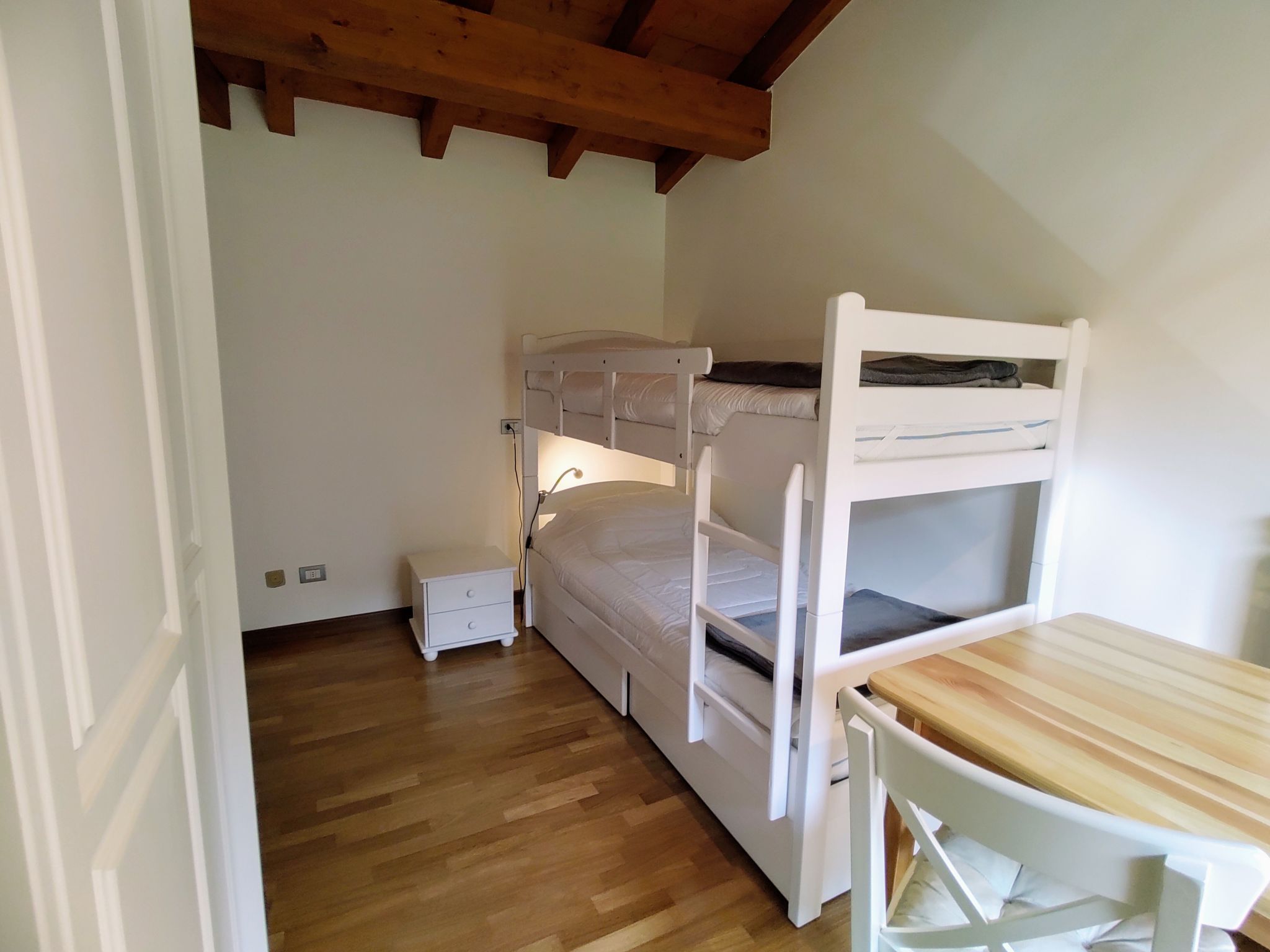 Foto 17 - Appartamento con 2 camere da letto a Porto Valtravaglia con piscina e vista sulle montagne