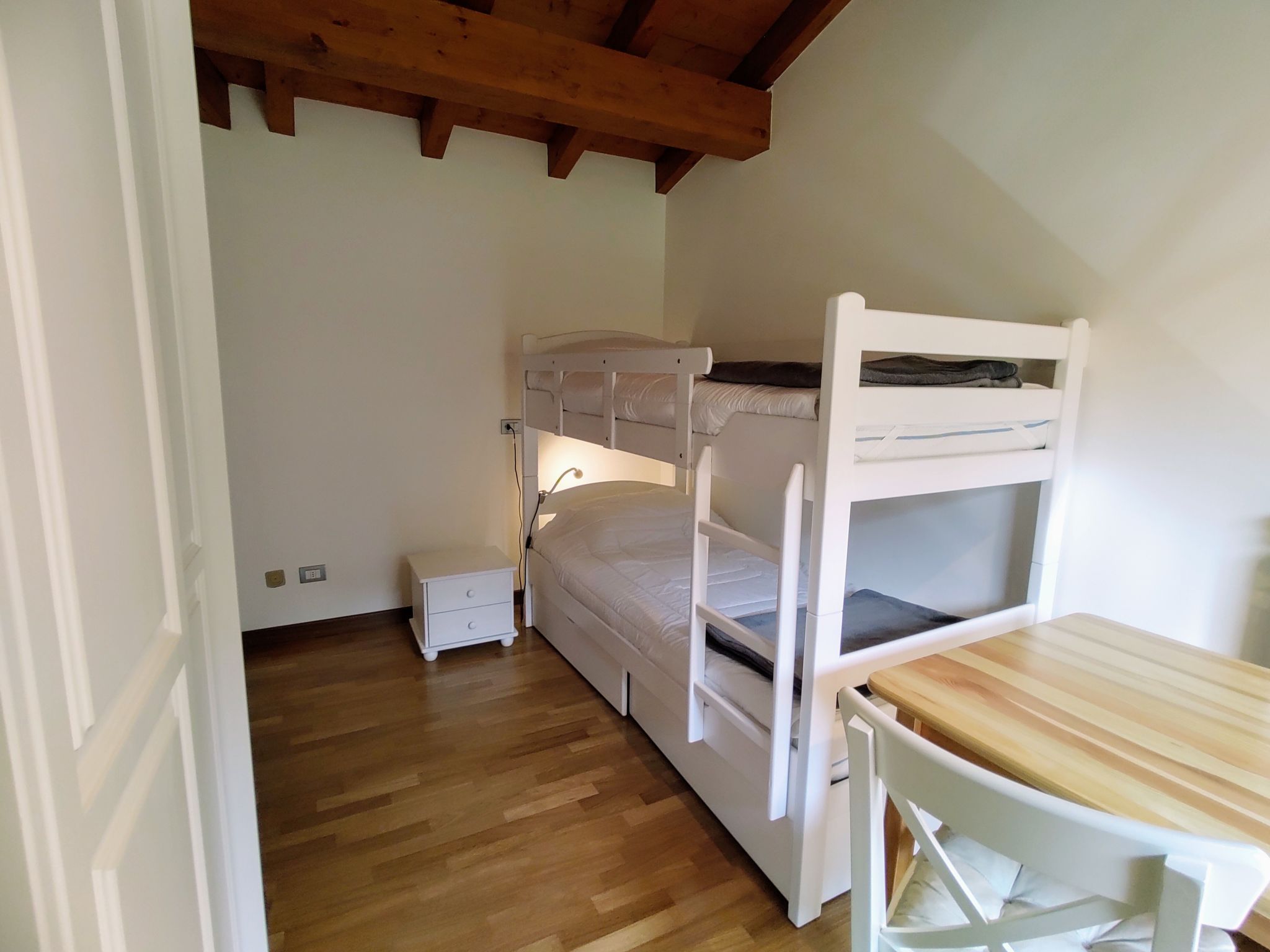 Foto 17 - Appartamento con 2 camere da letto a Porto Valtravaglia con piscina e giardino