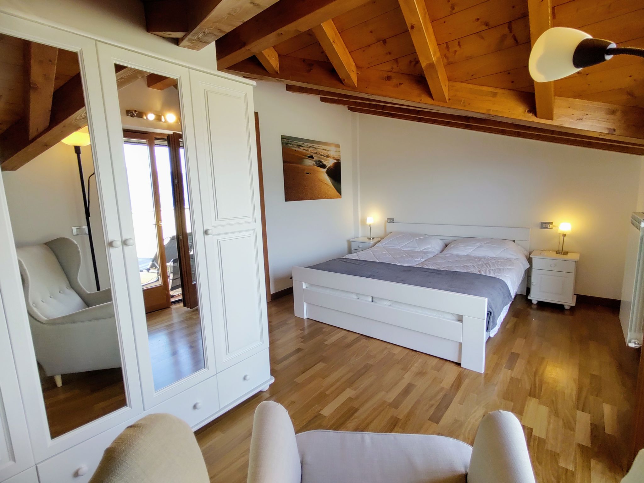 Foto 13 - Apartamento de 2 quartos em Porto Valtravaglia com piscina e vista para a montanha