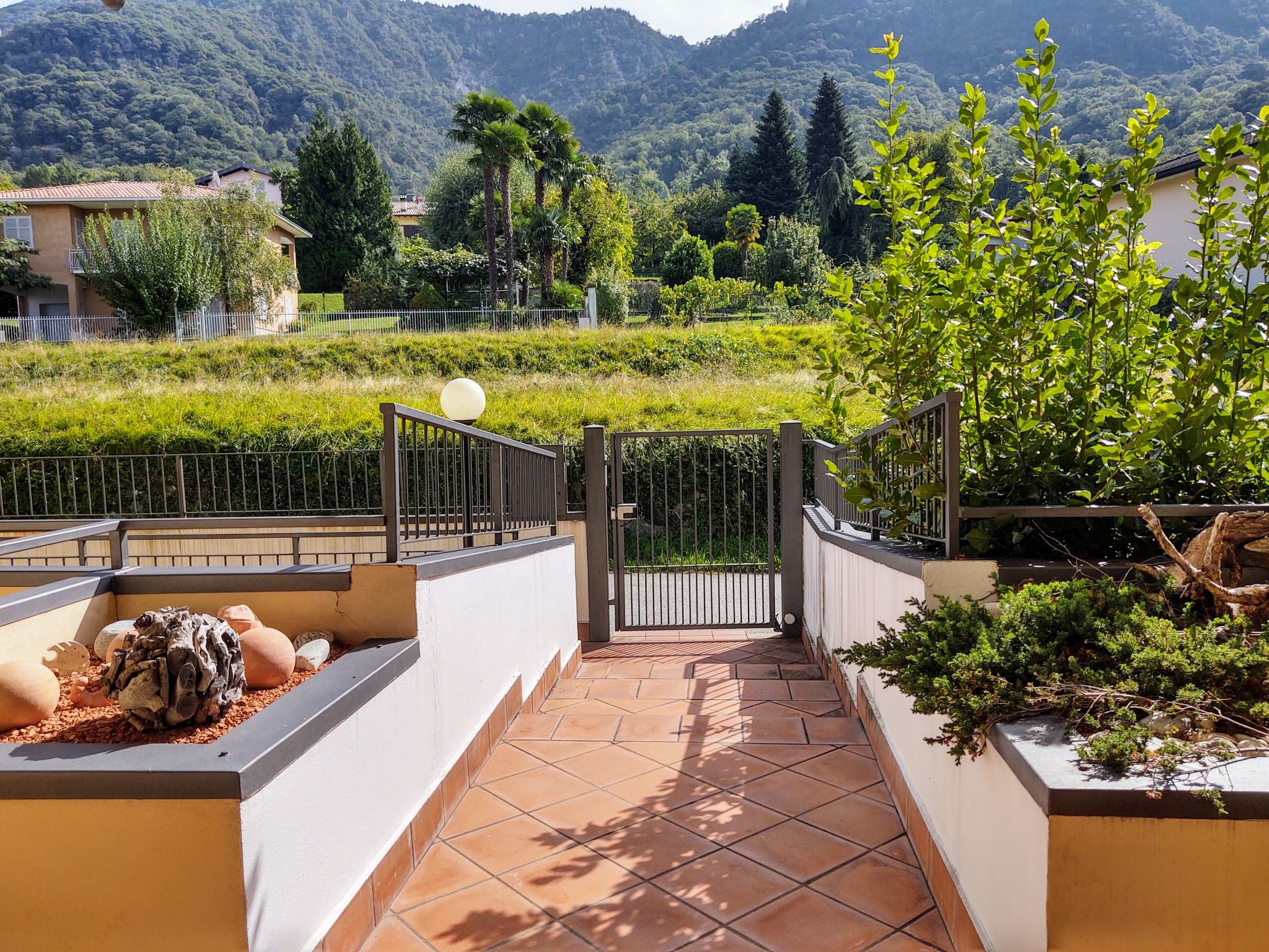 Photo 26 - Appartement de 2 chambres à Porto Valtravaglia avec piscine et vues sur la montagne