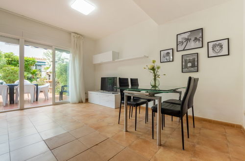 Photo 7 - 3 bedroom House in Salou with swimming pool and garden