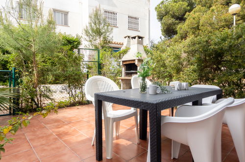 Photo 26 - 3 bedroom House in Salou with swimming pool and garden
