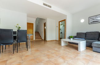 Photo 3 - 3 bedroom House in Salou with swimming pool and garden