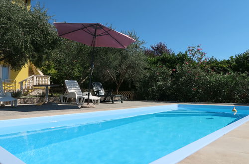 Photo 3 - 2 bedroom Apartment in Labin with private pool and garden