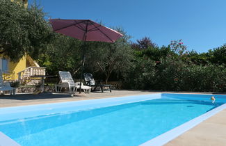 Photo 3 - 2 bedroom Apartment in Labin with private pool and garden