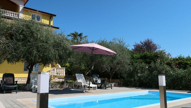 Apartment mit 2 Schlafzimmern in Labin mit privater pool und garten - Foto 2