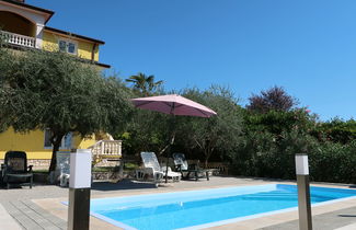 Photo 2 - 2 bedroom Apartment in Labin with private pool and garden