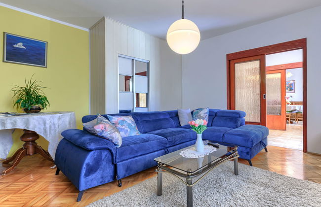 Apartamento de 2 quartos em Labin com piscina privada e jardim - Foto 36