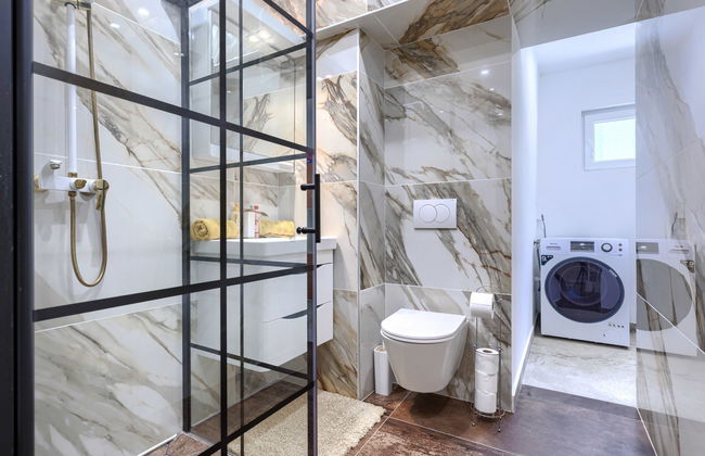 Apartamento de 2 quartos em Labin com piscina privada e jardim - Foto 29