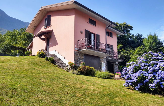3 bedroom House in Colico with swimming pool and garden - Photo 29