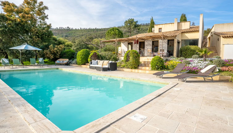 Photo 1 - Maison de 4 chambres à La Môle avec piscine privée et vues à la mer