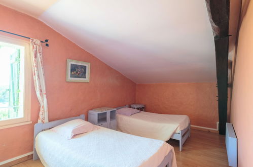 Photo 15 - 4 bedroom House in Bourg-Archambault with private pool and garden