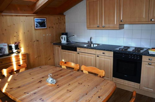 Photo 12 - 2 bedroom Apartment in Saanen