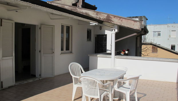 Apartamento de 2 quartos em Cattolica com terraço - Foto 4
