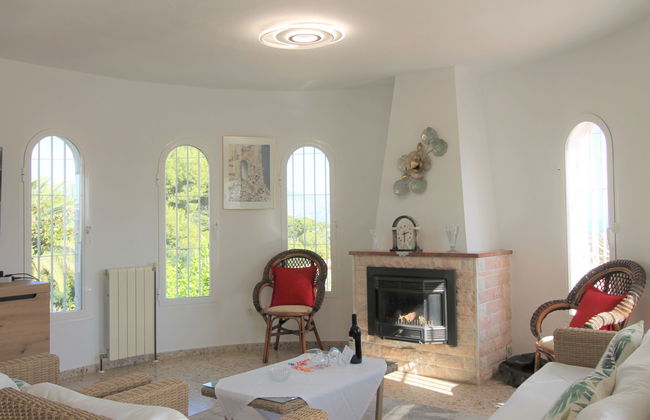 Casa de 3 quartos em La Nucia com piscina e jardim - Foto 3