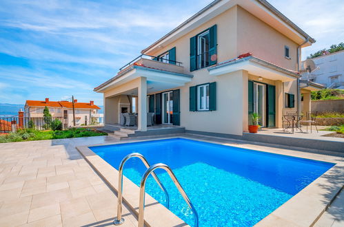 Photo 2 - Maison de 3 chambres à Vrbnik avec piscine privée et jardin