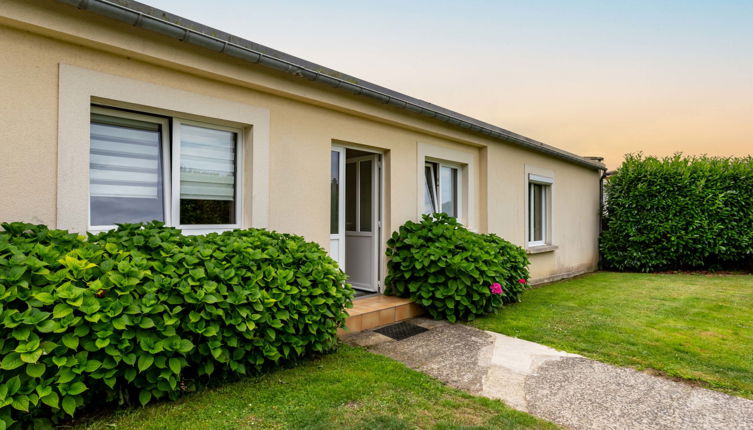 Foto 1 - Casa de 3 quartos em Saint-Vigor-le-Grand com terraço e vistas do mar