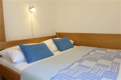 Foto 9 - Casa con 2 camere da letto a Vir con terrazza e vista mare