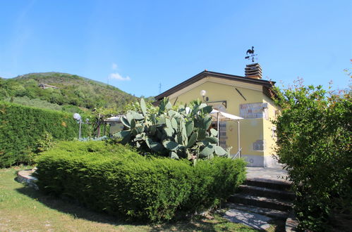 Foto 1 - Casa de 2 habitaciones en Sestri Levante con piscina privada y vistas al mar