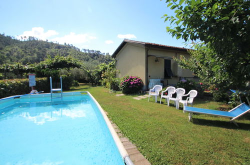 Photo 4 - Maison de 2 chambres à Sestri Levante avec piscine privée et jardin