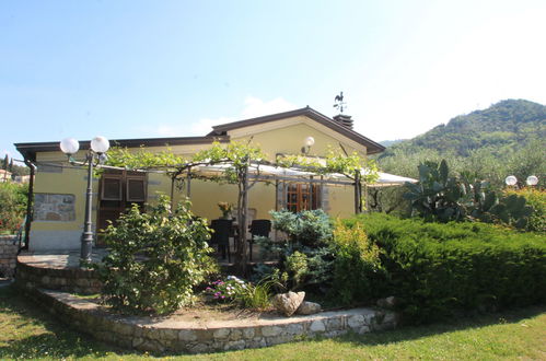 Foto 21 - Casa de 2 quartos em Sestri Levante com piscina privada e jardim