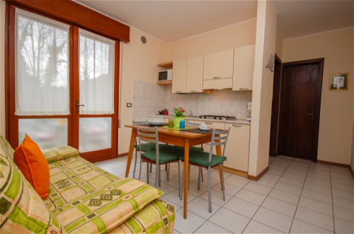 Foto 7 - Apartamento de 1 habitación en Lignano Sabbiadoro con vistas al mar