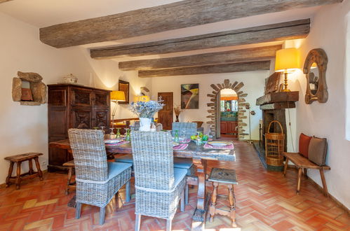 Photo 9 - 3 bedroom House in Ménerbes with private pool and terrace