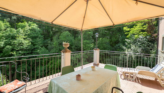 Appartamento con 2 camere da letto a Loro Ciuffenna con piscina e giardino - Foto 3