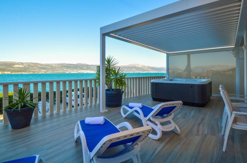 Foto 17 - Apartment mit 3 Schlafzimmern in Trogir mit schwimmbad und terrasse