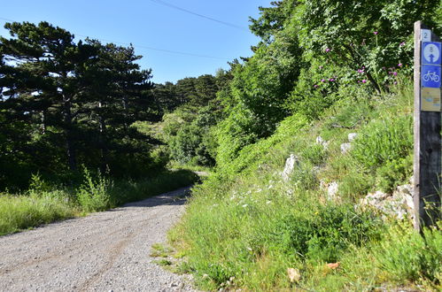 Foto 40 - Appartamento a Senj con piscina e giardino