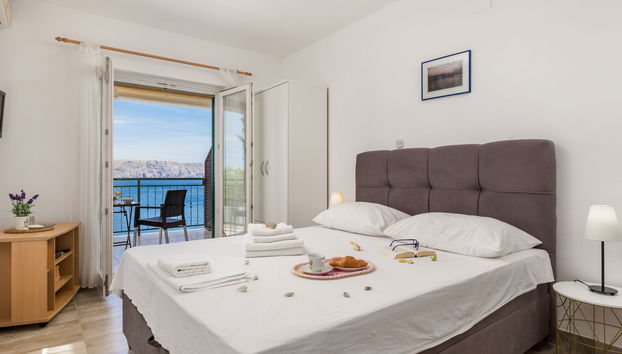 Apartment in Senj mit schwimmbad und garten - Foto 3