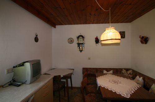 Foto 18 - Appartamento con 2 camere da letto a Schwendau con vista sulle montagne