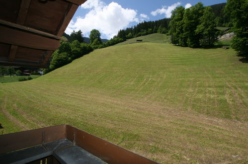 Foto 4 - Appartamento con 5 camere da letto a Schwendau con vista sulle montagne