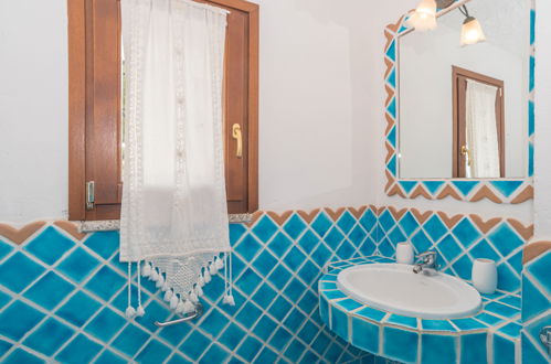 Foto 34 - Casa con 5 camere da letto a San Teodoro con piscina privata e vista mare