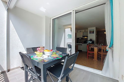 Foto 14 - Apartamento de 1 quarto em Le Grau-du-Roi com terraço
