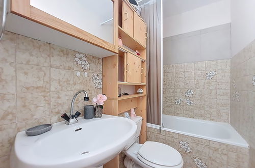Foto 5 - Apartamento de 1 quarto em Le Grau-du-Roi com terraço